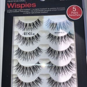 Ardell wispies lashes